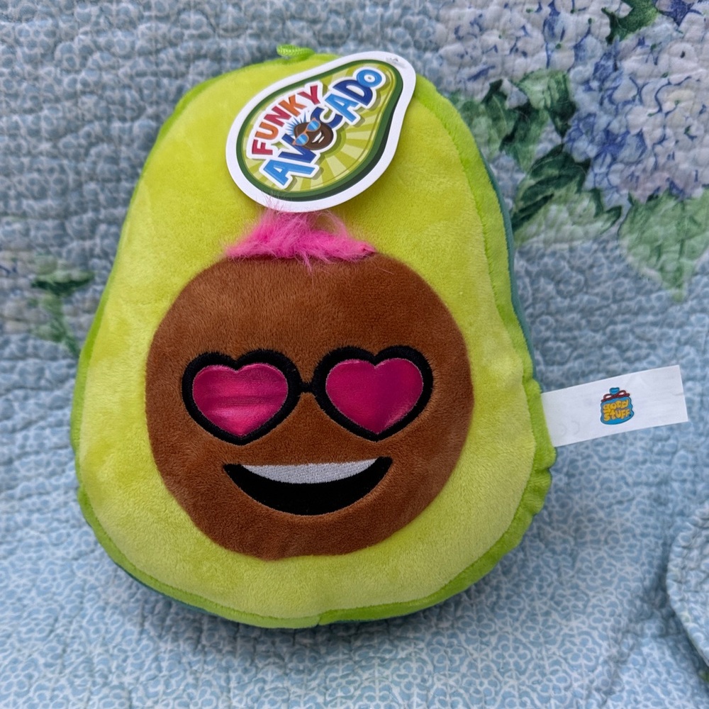 Good Stuff ~ Funky Avocado Comfort Food Plush Heart Eyes 7”